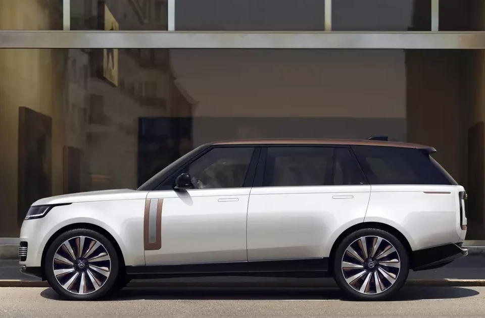 Sorpresa para Land Rover con la autonomia híbrida del nuevo Range Rover 3