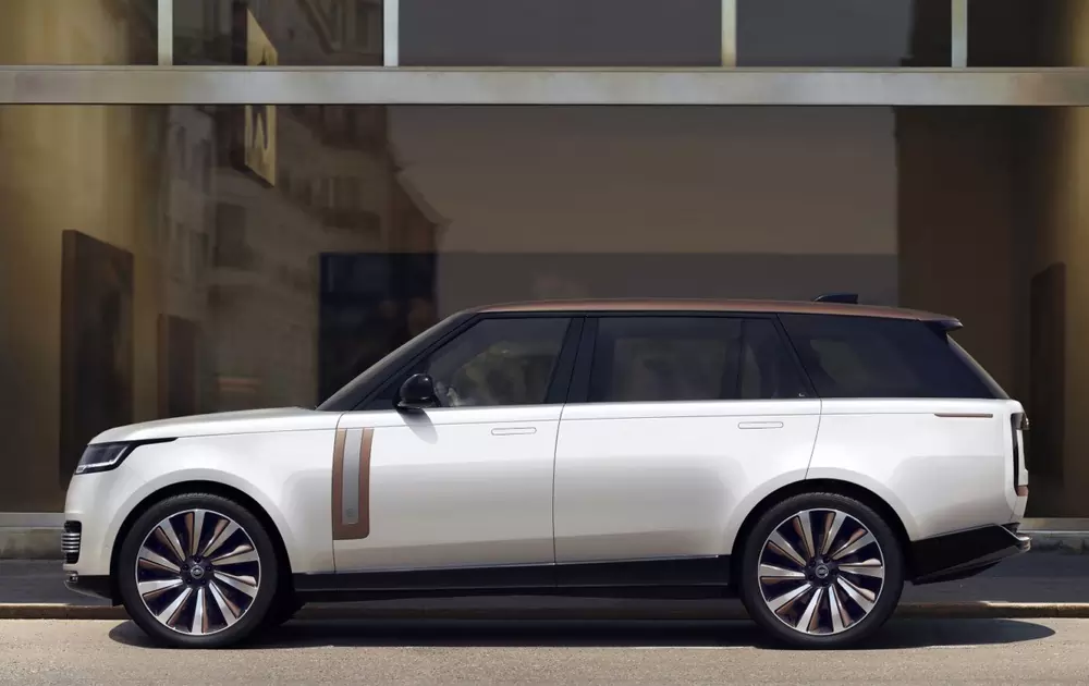 Sorpresa para Land Rover con la autonomia híbrida del nuevo Range Rover 2